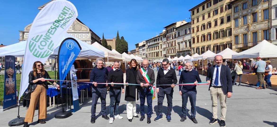 Capodanno Fiorentino: Confartigianato e Confesercenti inaugurano il mercato in piazza Santa Maria Novella